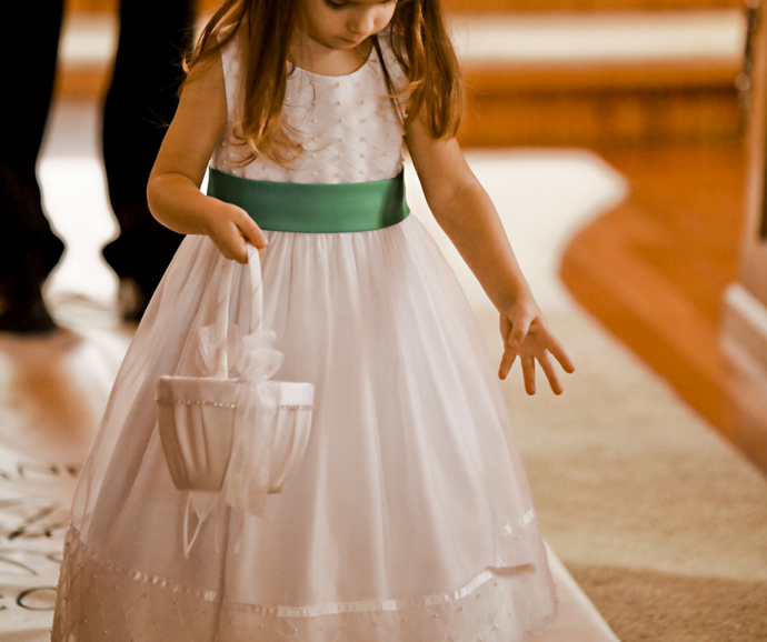 Top Tips for Choosing the Perfect Flower Girl Dress