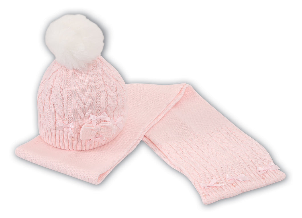 Hat and Scarf set