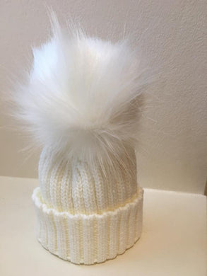 Single Pom Hat - Ivory