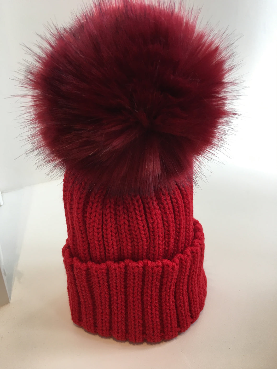 Single Pom Hat - Red